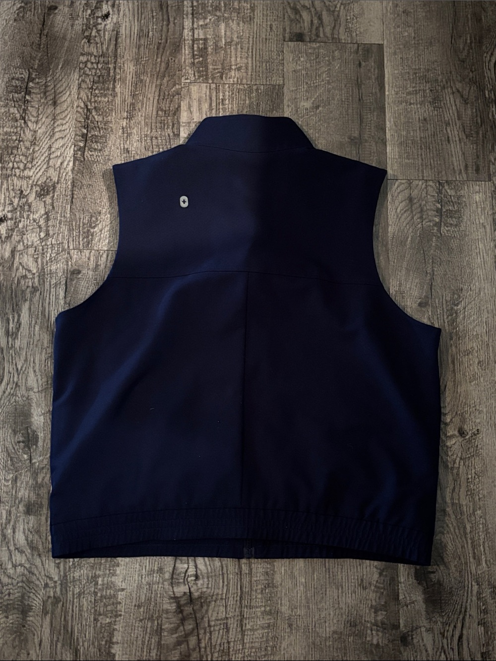 Figs Sydney Scrub Vest - Navy Blue - Size Medium - Picture 4 of 4
